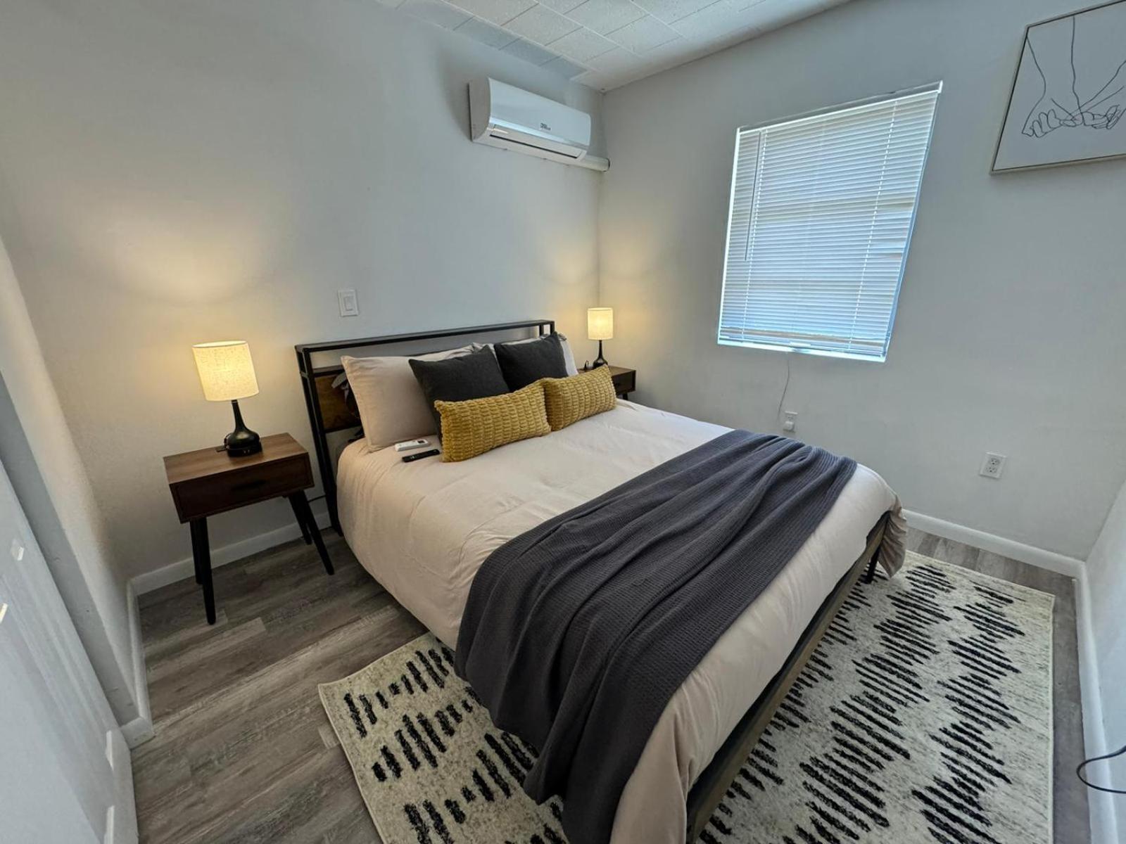 Fully Equipped With Parking Near Cocowalk Apartamento Miami