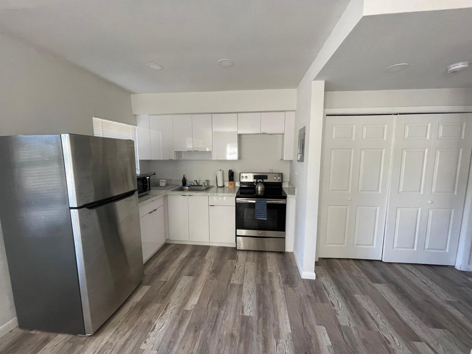 Fully Equipped With Parking Near Cocowalk Apartamento Miami